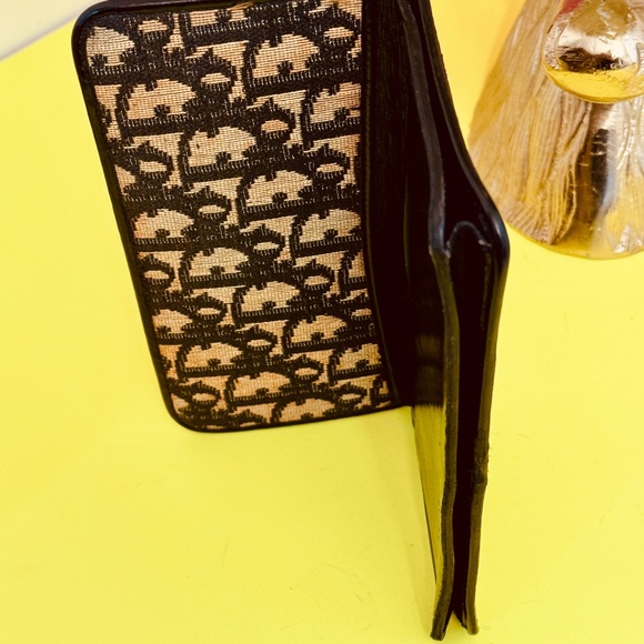 Dior Bifold agenda cash holder Black and Tan Patterned Wallet - Picture 6 of 16